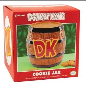 Nintendo Donkey Kong Cookie Jar New Collectible